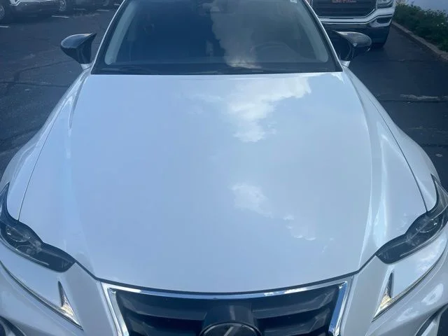 Used 2018 White Lexus 300 image 13
