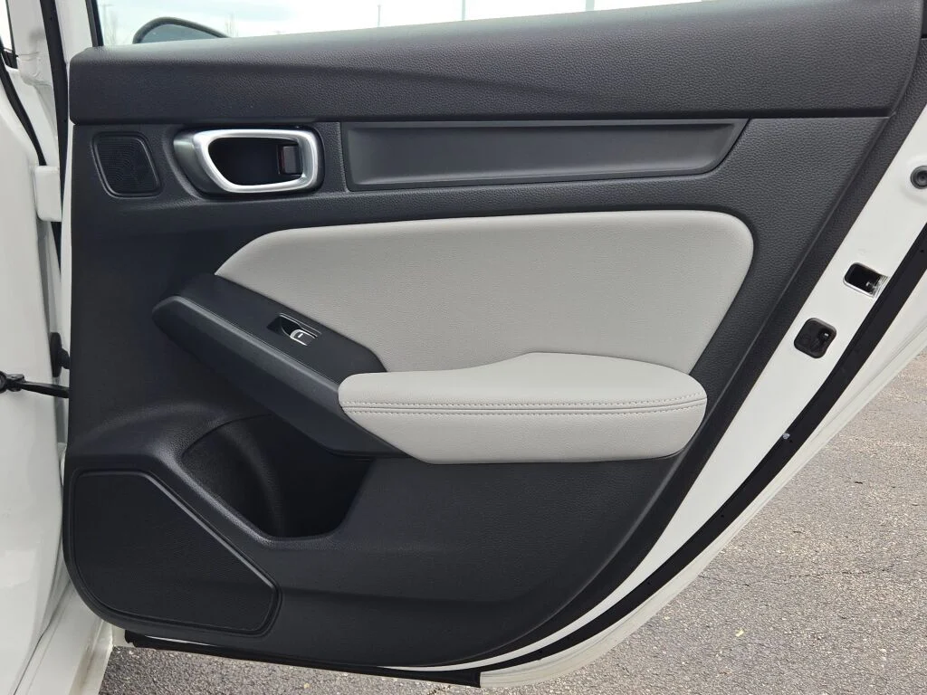 2025 Acura Integra Base - Photo 11