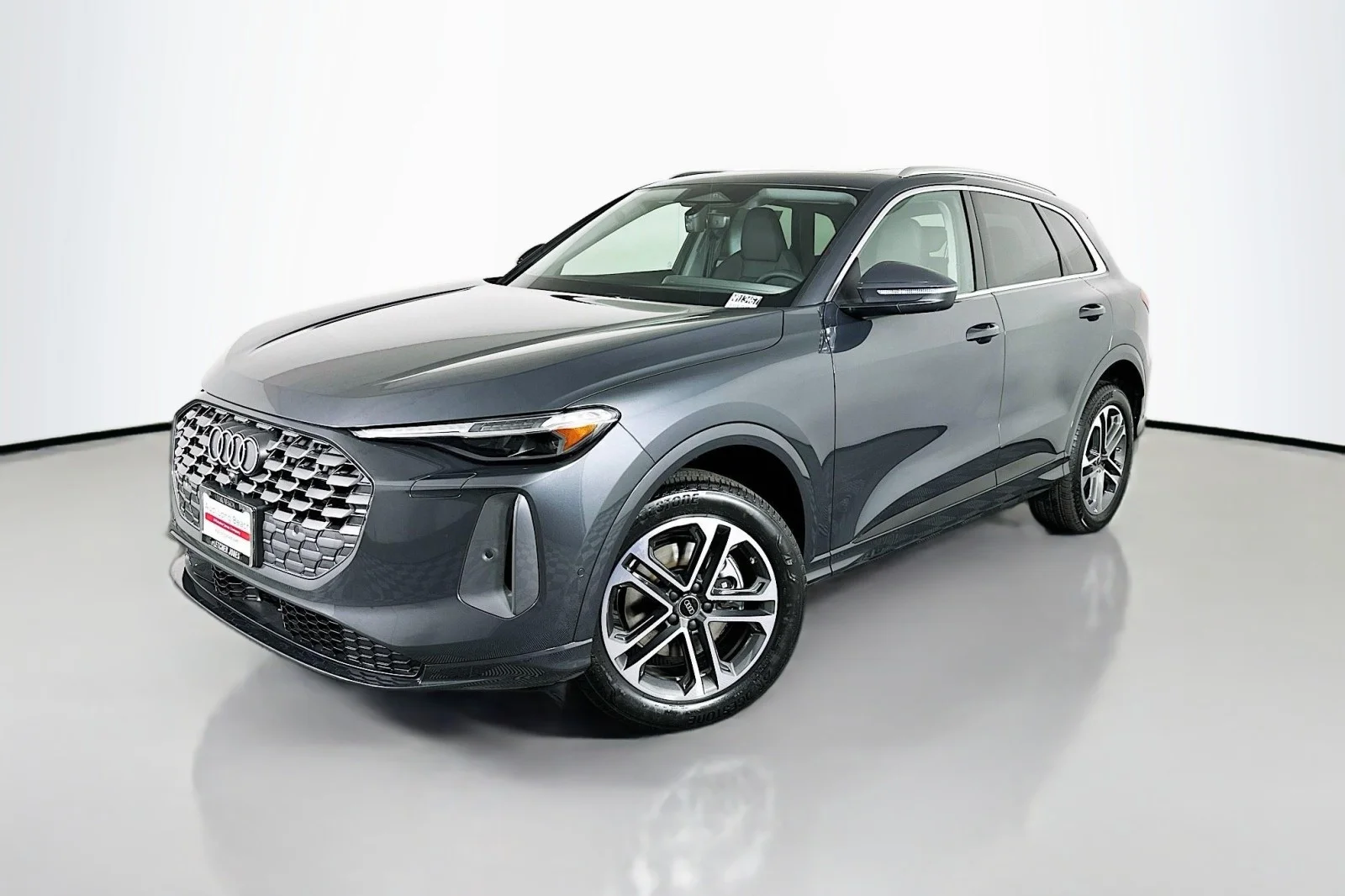 2026 Audi Q5 Premium Plus quattro's photo