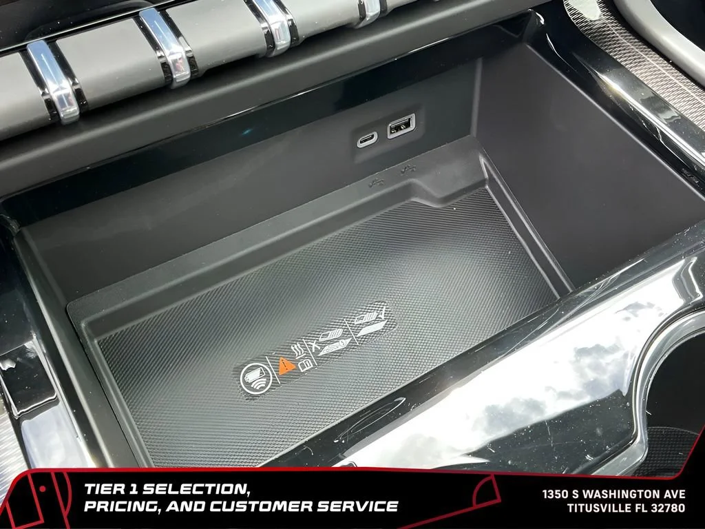 New 2026 Summit White GMC Elevation image 38