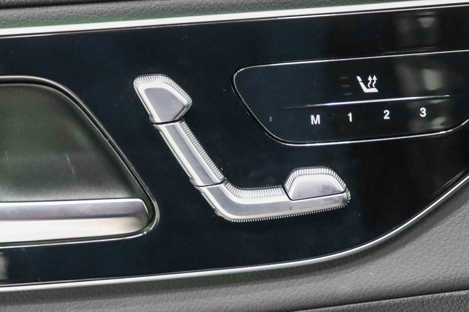 Used 2026 Black Mercedes-Benz GLC 300 image 22