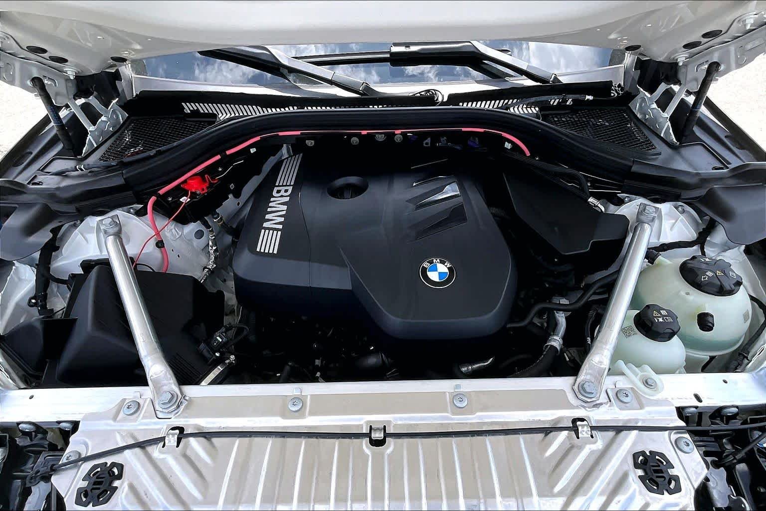 Used 2026 Alpine White BMW 30 xDrive image 30