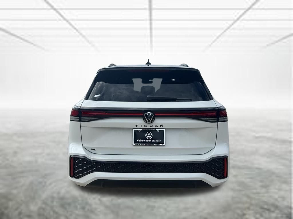 New 2026 White/off-white Volkswagen 2.0T SE R-Line Black image 4
