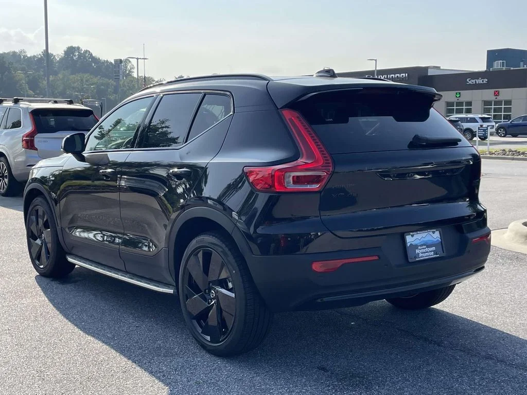 New 2026 Onyx Black Volvo Ultra Black Edition image 27