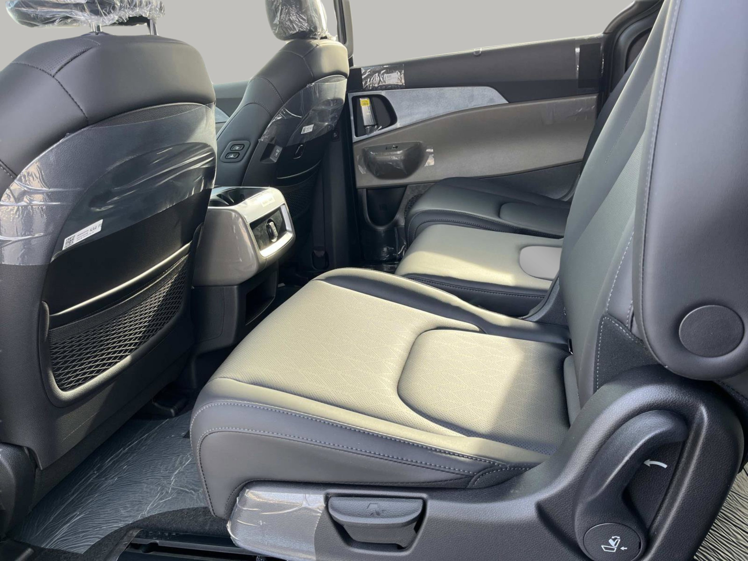 New 2026 Deep Chroma Blue Kia EX image 23