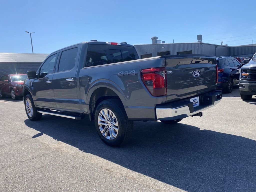 New 2026 Carbonized Gray Metallic Ford XLT image 4