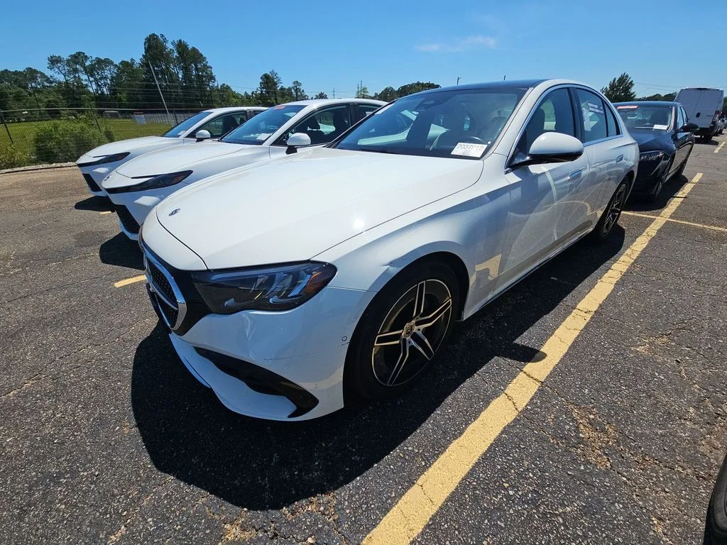 2025 Mercedes-Benz E-Class E350 4MATIC's photo