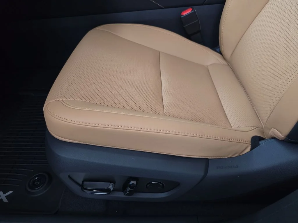 New 2026 Eminent White Pearl Lexus PREMIUM image 27