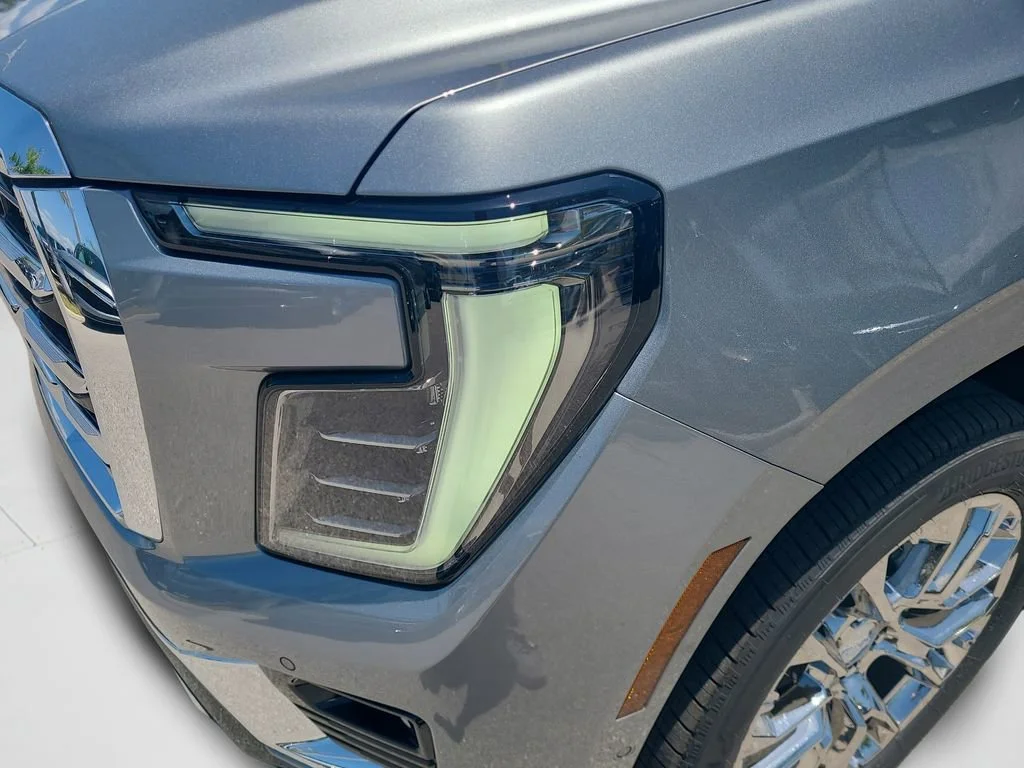 New 2026 Sterling Metallic GMC Elevation image 25