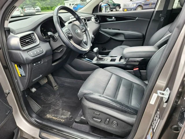 Used 2016 Silver Kia SX image 11