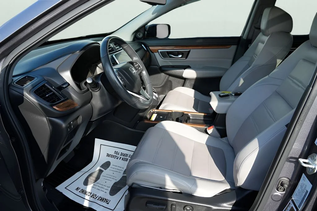 Used 2021 Modern Steel Metallic Honda Touring image 19