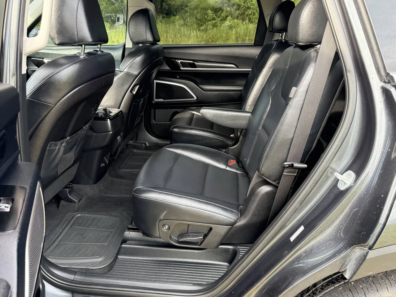 Used 2023 Gray Kia S 4dr SUV image 13