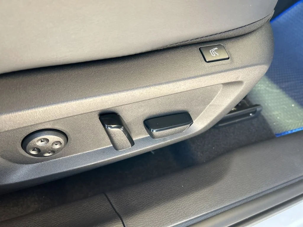 2025 Mitsubishi Outlander Plug-in Hybrid SEL Black Edition - Photo 27