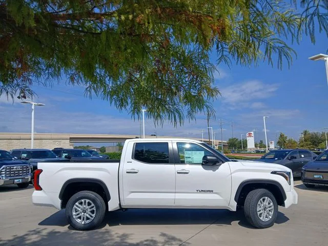 New 2026 Ice Cap Toyota SR5 image 4