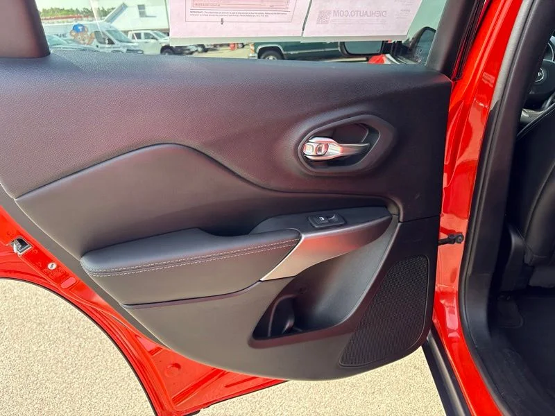 Used 2021 Orange Jeep Latitude Lux image 12