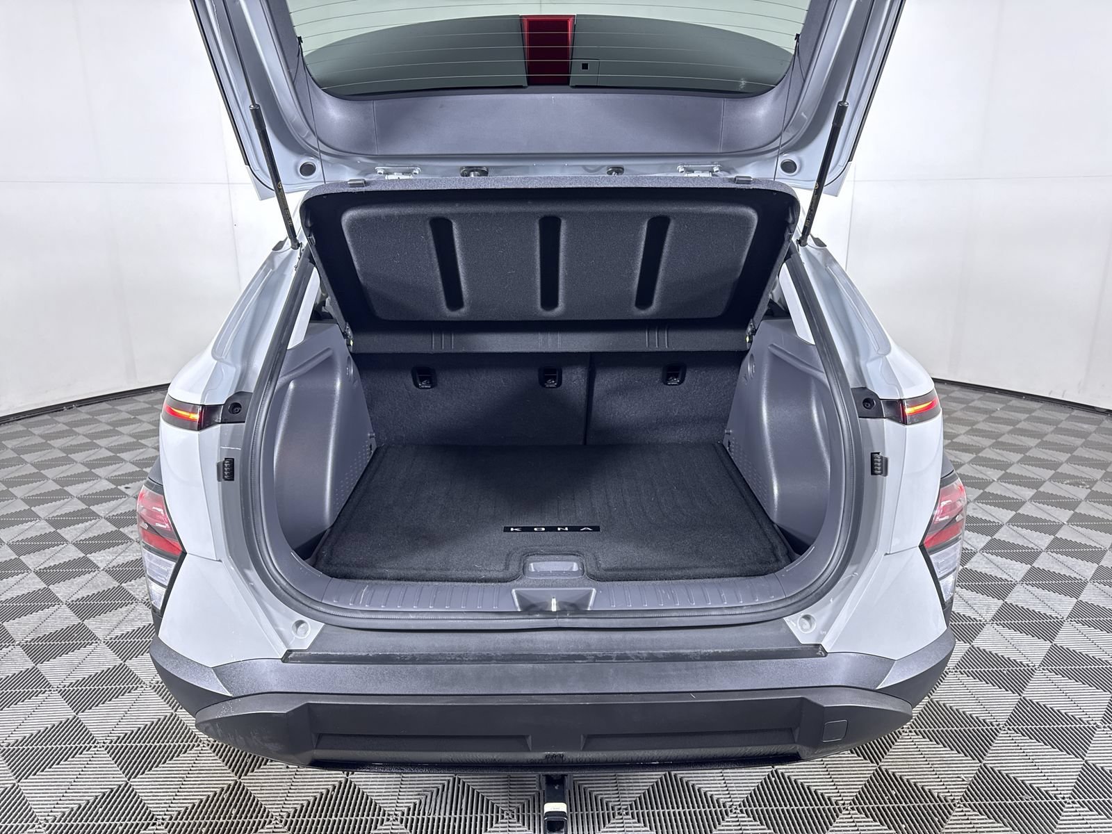 Certified Used 2024 Cyber Gray Metallic Hyundai SEL image 24