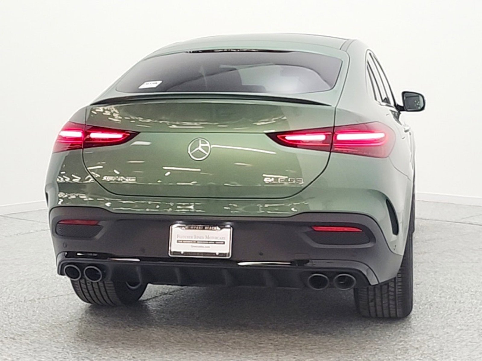 New 2026 MANUFAKTUR Ireland Mid Green Metallic Mercedes-Benz AMG® GLE 53 4MATIC+ Coupe image 27