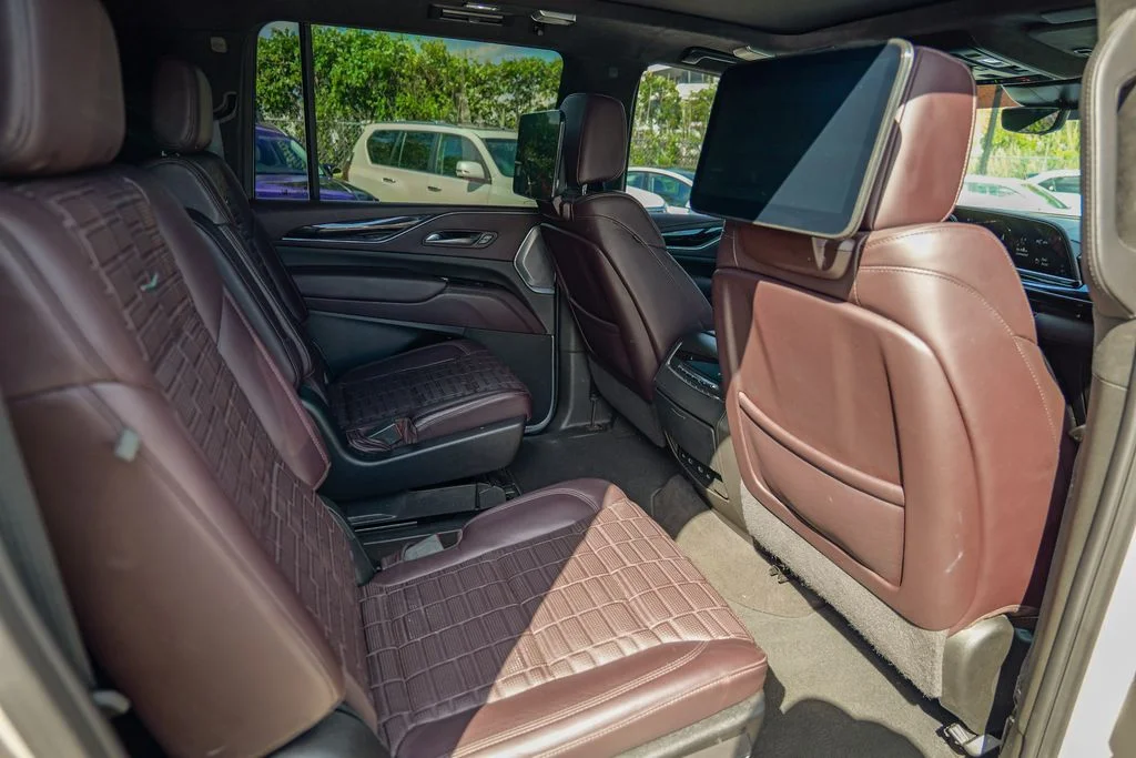 Used 2024 Sandstone Metallic Cadillac Premium Luxury Platinum image 34