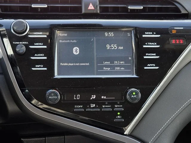 Used 2018 Blue Toyota SE image 12