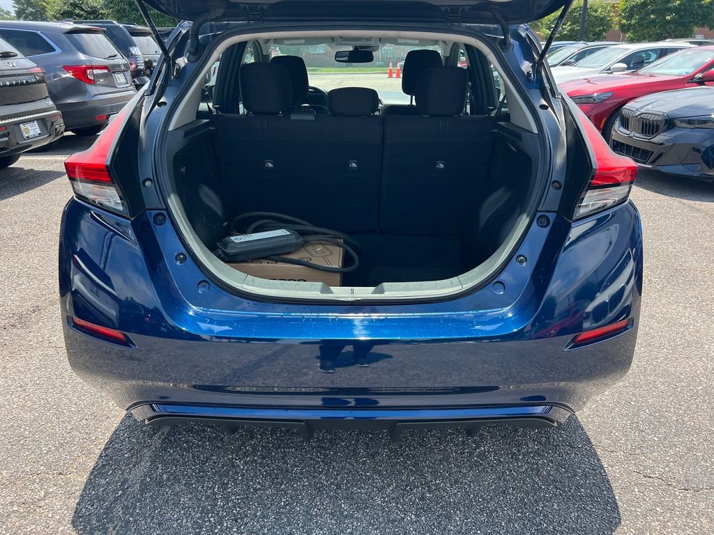 Used 2020 Blue Nissan SV Plus image 39