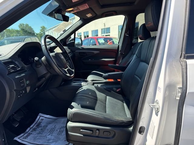 Used 2023 White Honda TrailSport image 16