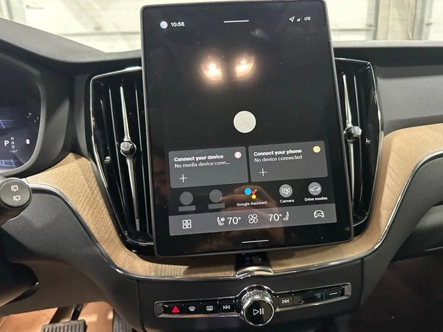 New 2026 Aurora Silver Volvo Plus image 19