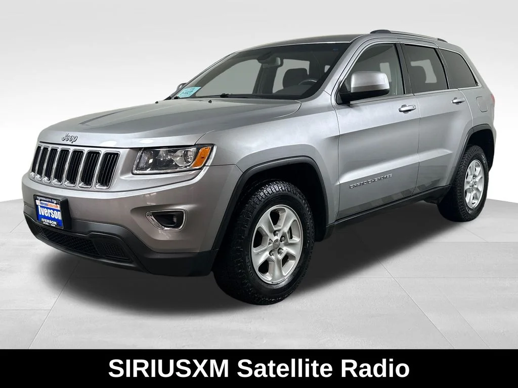Used 2015 Silver Jeep Laredo image 6
