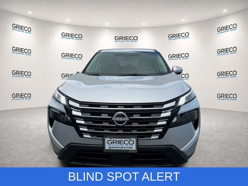 Used 2025 Silver Nissan SV image 2