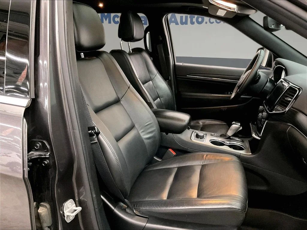 Used 2020 Gray Jeep Limited image 10
