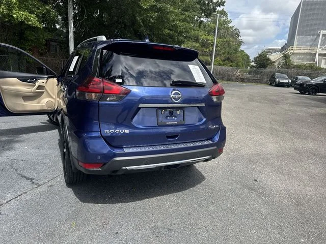 Used 2019 Blue Nissan SL image 36