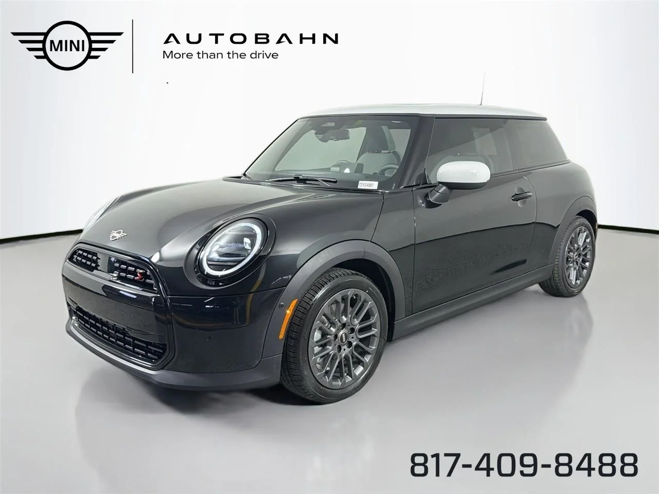 2026 MINI Hardtop Cooper S Signature's photo