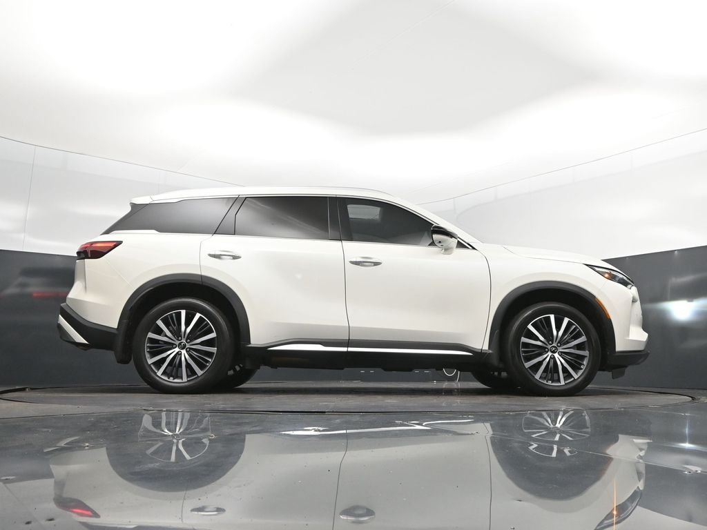 Certified Used 2023 White INFINITI Sensory image 45