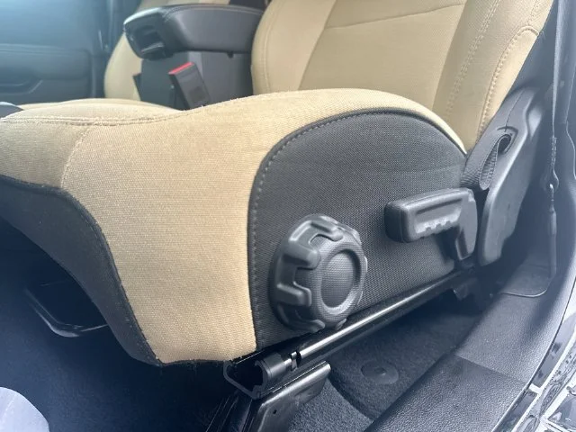 Used 2023 Black Jeep Sahara image 15