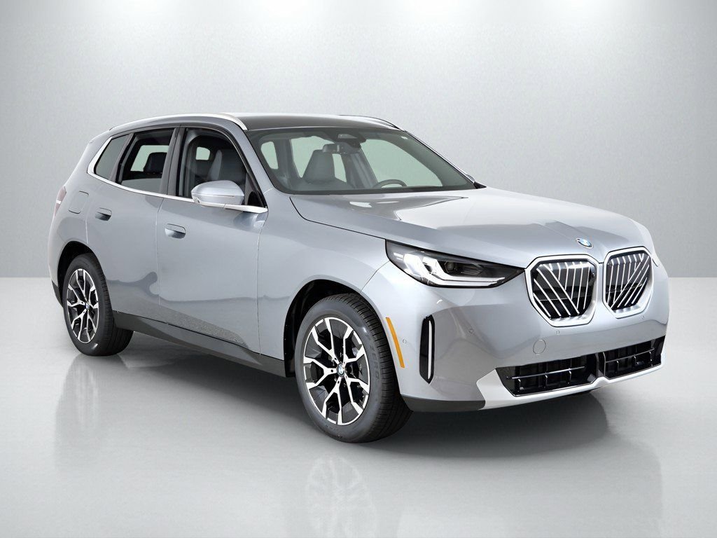 Used 2026 Skyscraper Grey Metallic BMW 30 xDrive image 8