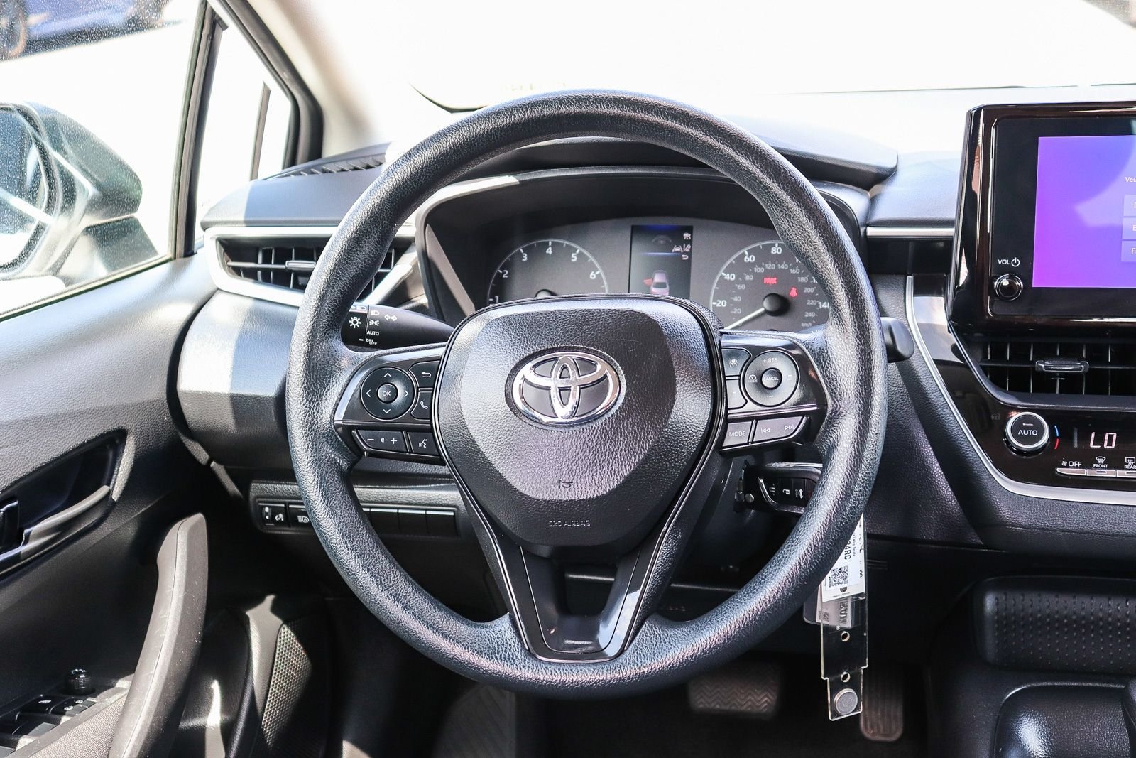 Certified Used 2024 Ice Toyota LE image 17