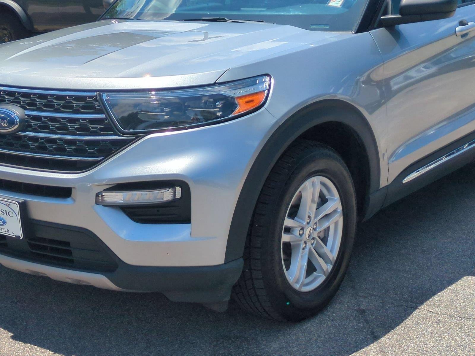 Used 2023 Iconic Silver FORD XLT image 9
