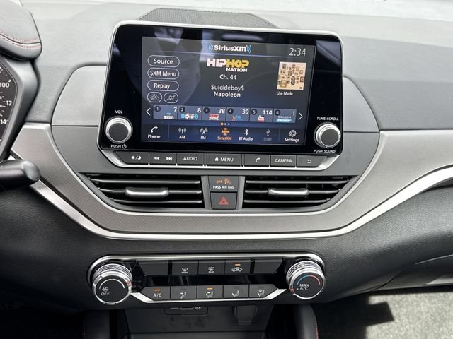 2025 Nissan Altima SR - Photo 16
