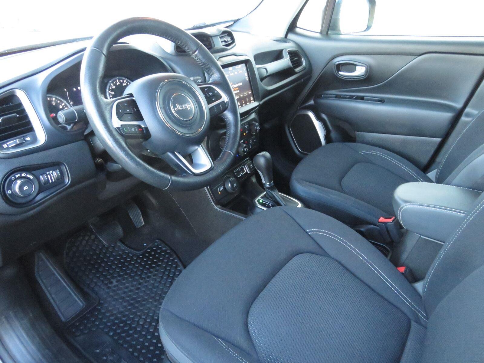Used 2023 Graphite Gray Jeep Latitude image 20