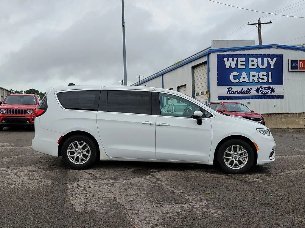 Used 2023 Bright White Clearcoat Chrysler Touring L image 6