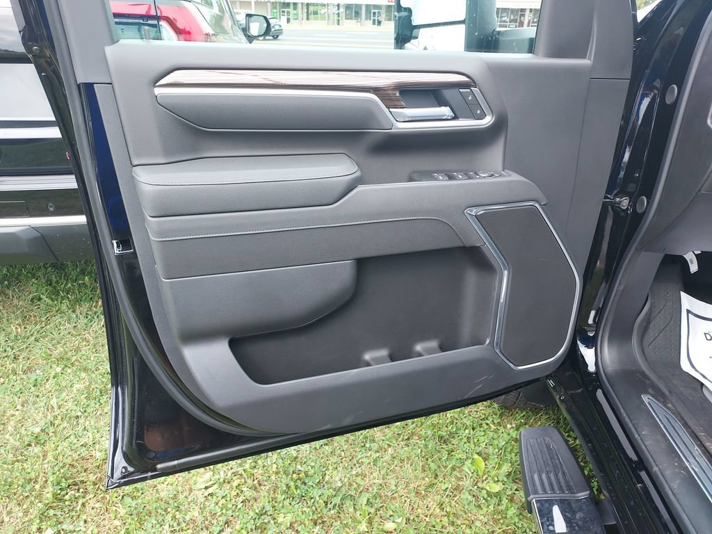 2026 Chevrolet Silverado 3500 HD LT - Photo 12