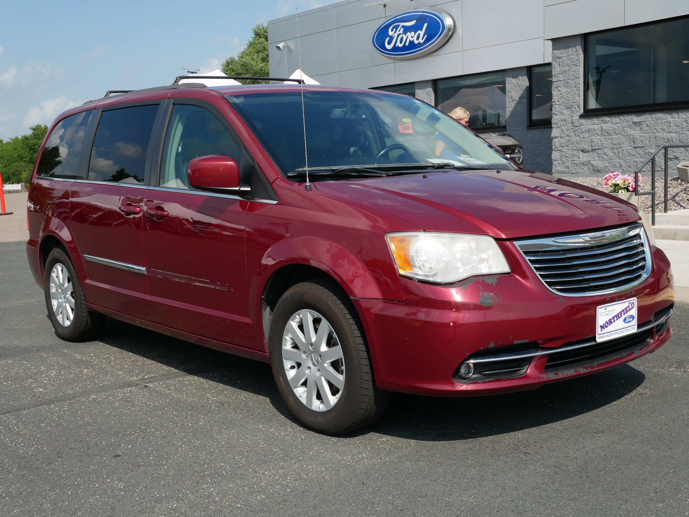 Used 2014 Chrysler Town & Country Touring with VIN 2C4RC1BG9ER397140 for sale in Hastings, Minnesota