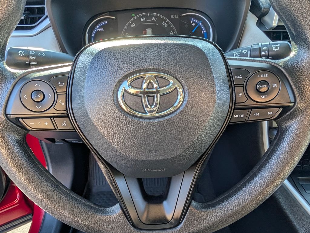2024 Toyota RAV4 XLE - Photo 20