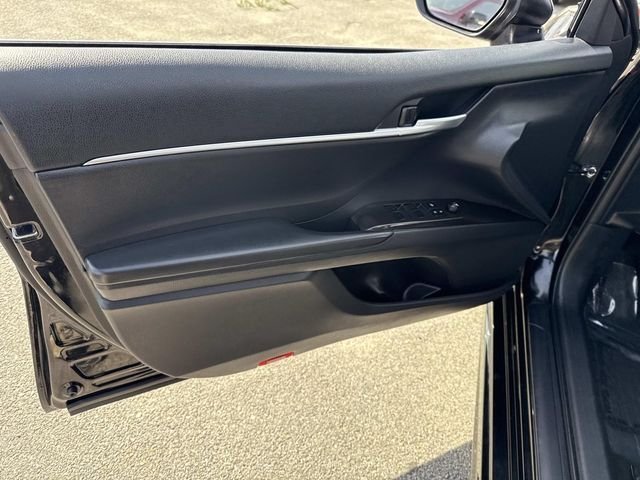 Used 2023 Midnight Black Metallic Toyota SE image 18