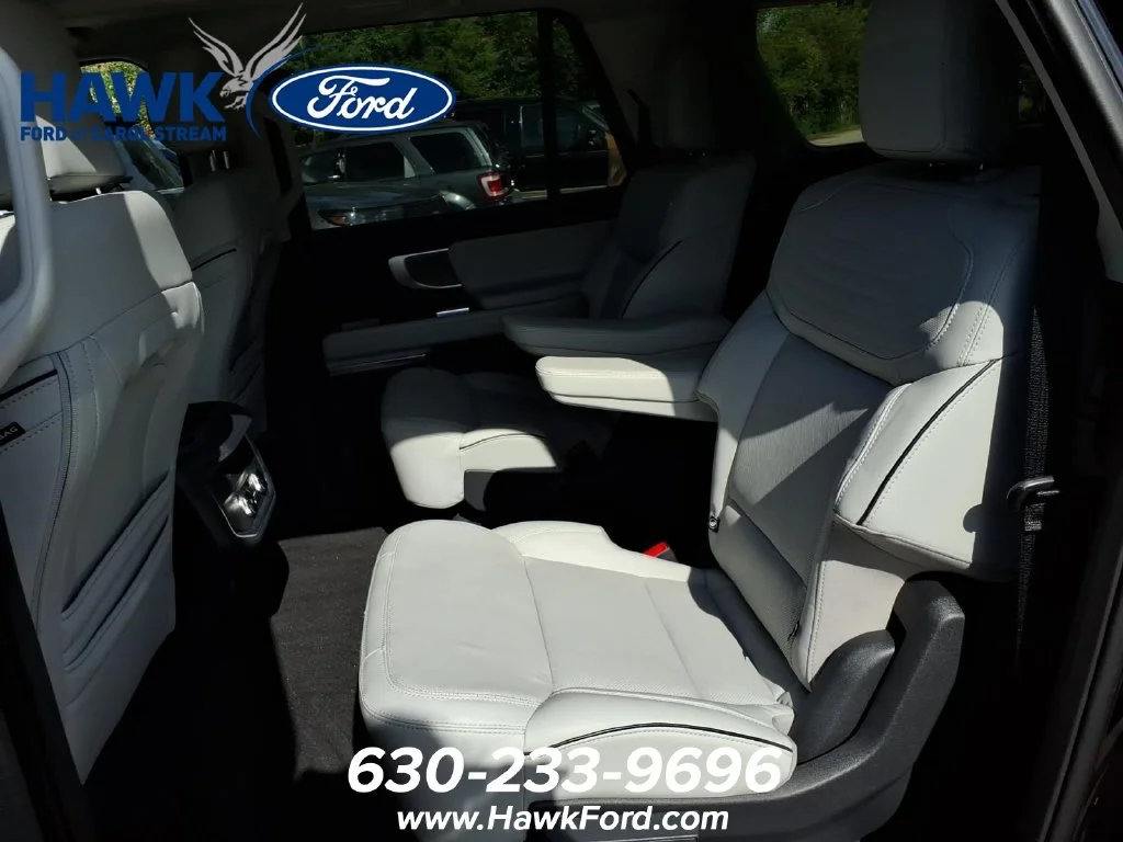 Used 2025 Black Ford Platinum image 29