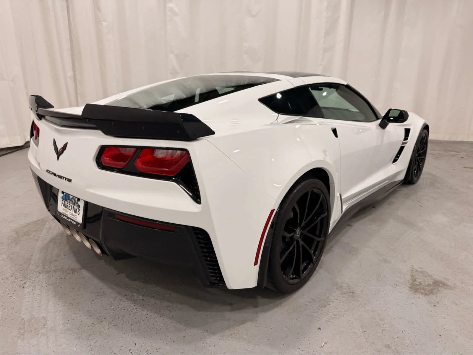 Used 2018 Arctic White Chevrolet Grand Sport 3LT image 5