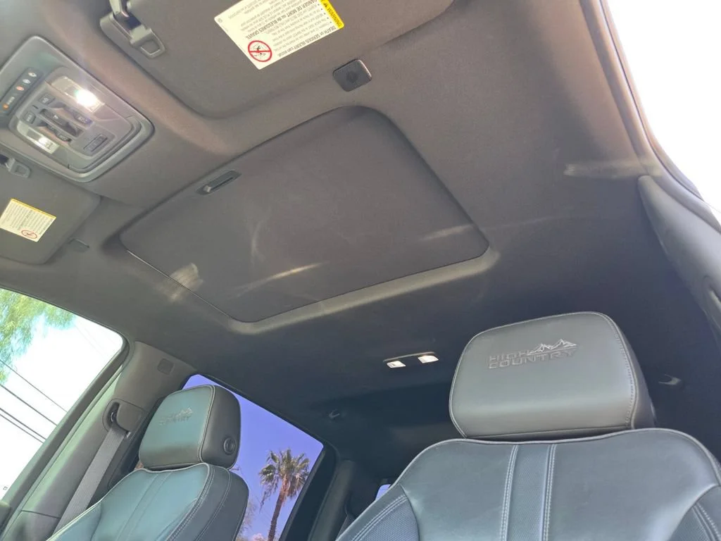 Used 2022 Silver Ice Metallic Chevrolet High Country DRW image 11