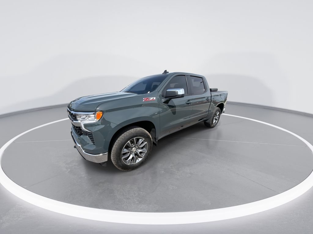 Used 2026 Gray Chevrolet LT image 4