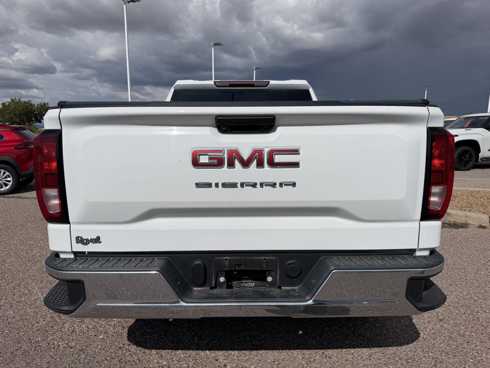 Used 2023 Summit White GMC Pro image 4