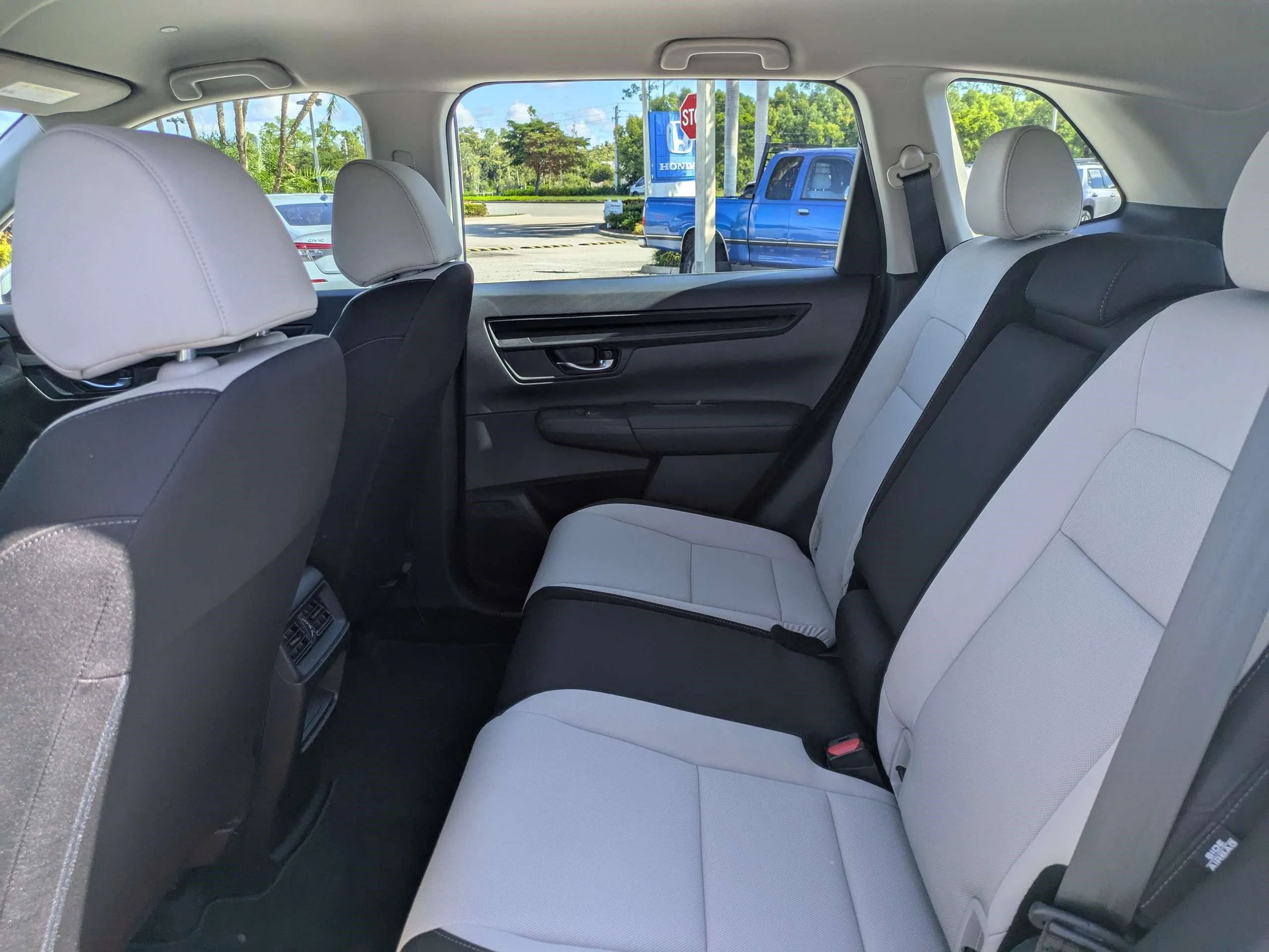 2024 Honda CR-V LX - Photo 41