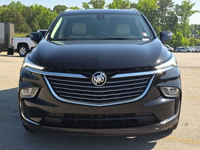 Used 2022 Black Buick Essence image 8